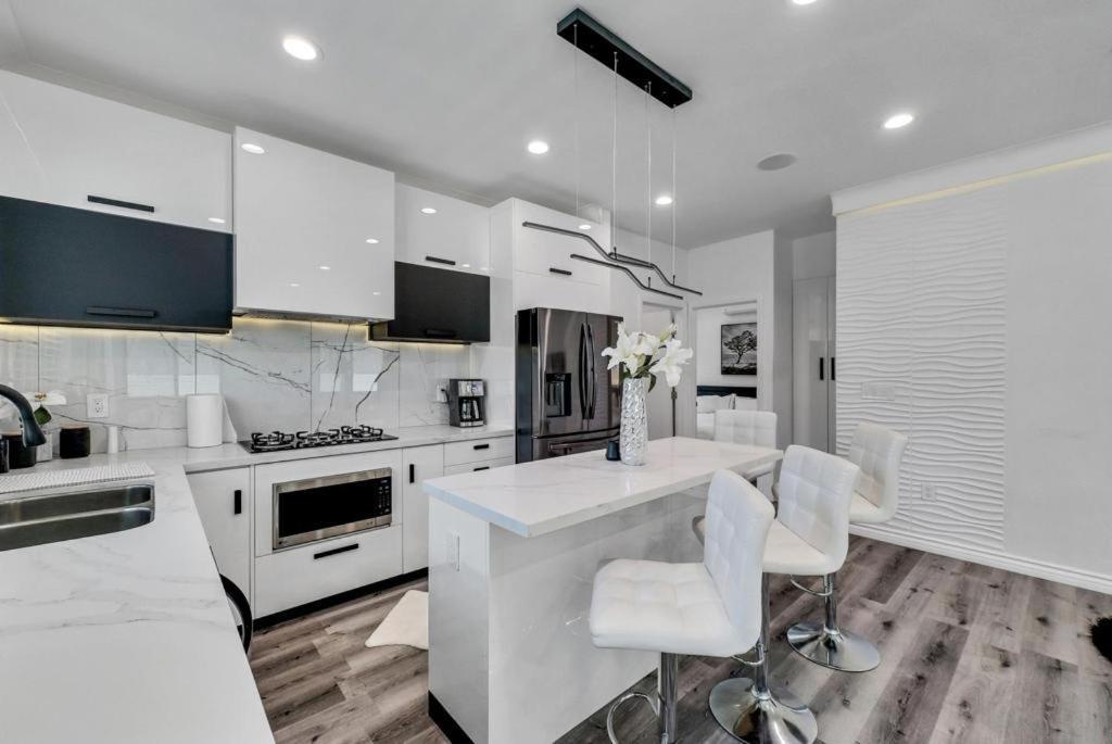 האנטינגטון ביץ' Luxury 2 Bedroom Villa מראה חיצוני תמונה